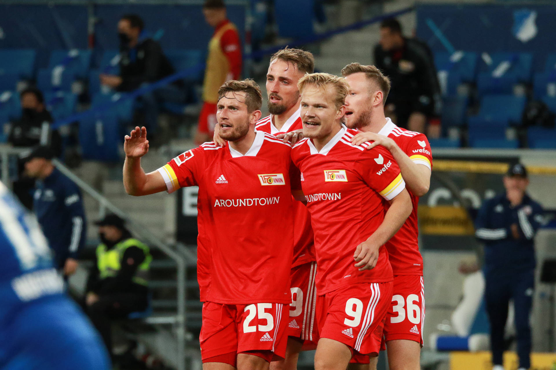 包含沃尔夫斯堡遭遇失利，积分停滞不前的词条